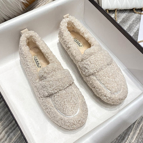 Szare buty wsuwane