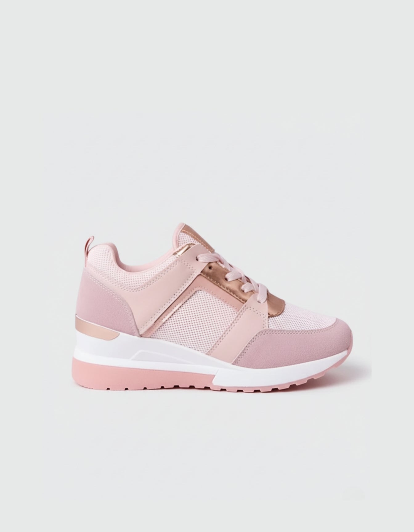 Eleganckie buty na koturnie