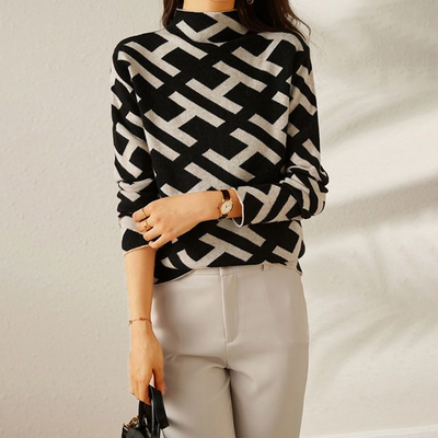 Sara – Sweter dzianinowy z eleganckimi detalami