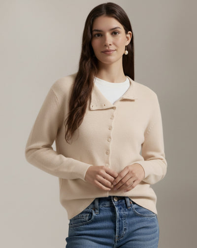 Elegancki wełniany sweter z guzikami