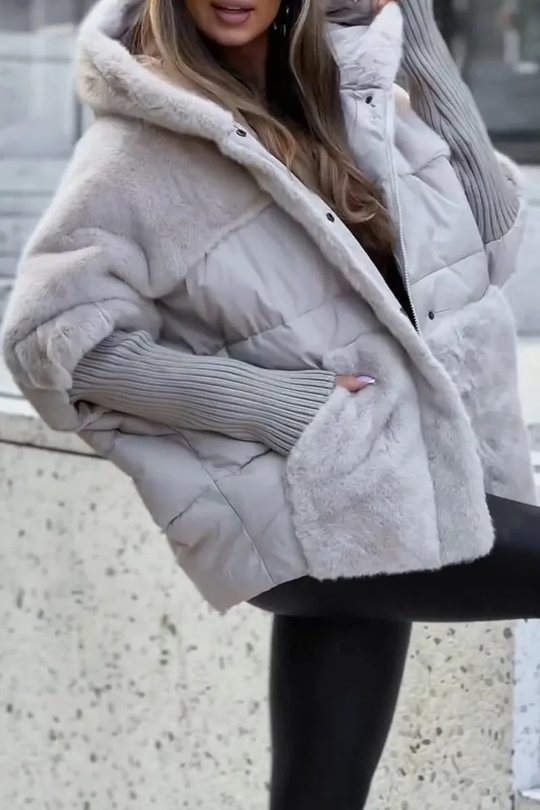 Damska kurtka typu bomber z kapturem