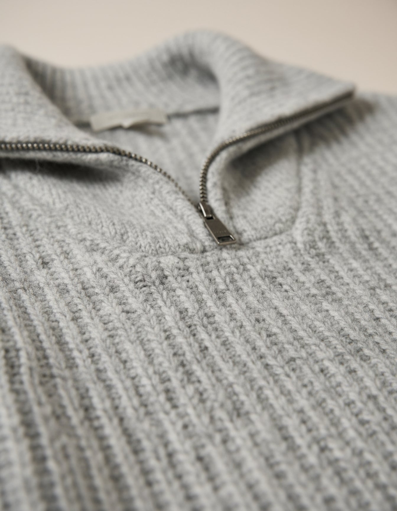 Sweter z dzianiny Heritage z zamkiem ćwierć